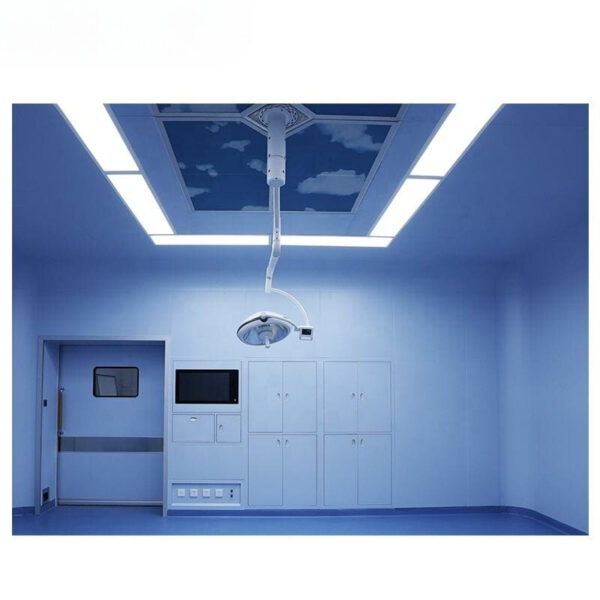 Foto de muestra nº 2 de un quirófano moderno instalado con un panel de pared de instalación rápida y un sistema de flujo laminar.