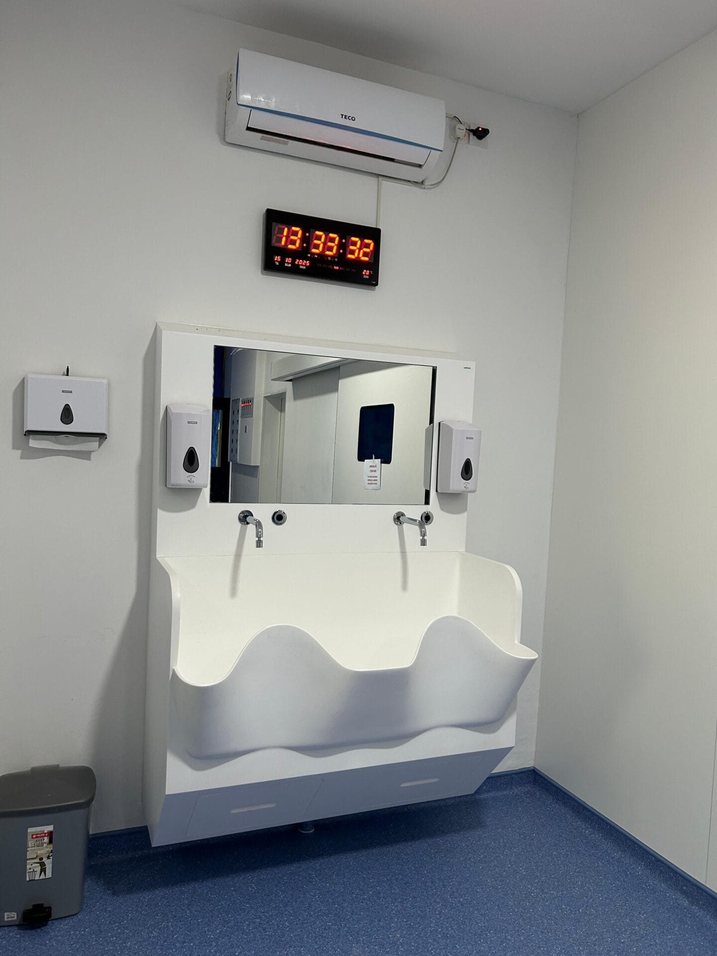 HPL hermetic door and surgical sink at RSUP Ngoerah Bali