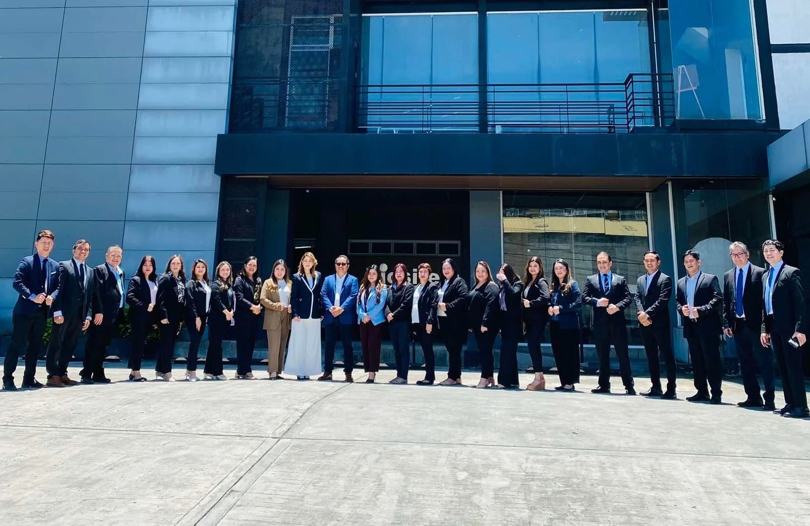 iCareLife and Biosite Medical Systems team with UNOPS representatives