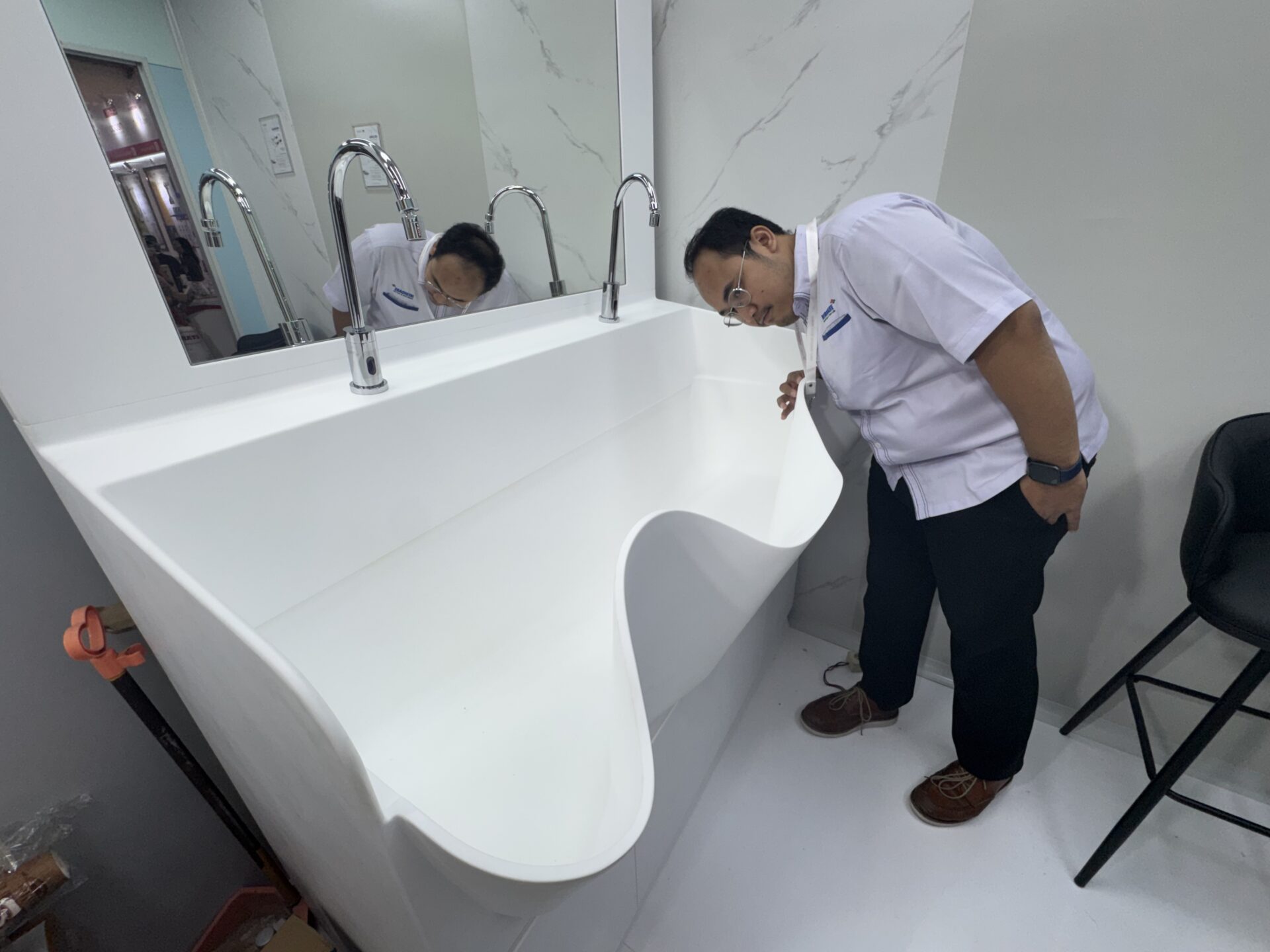 ICARELIFE Corian solid surface surgical sink