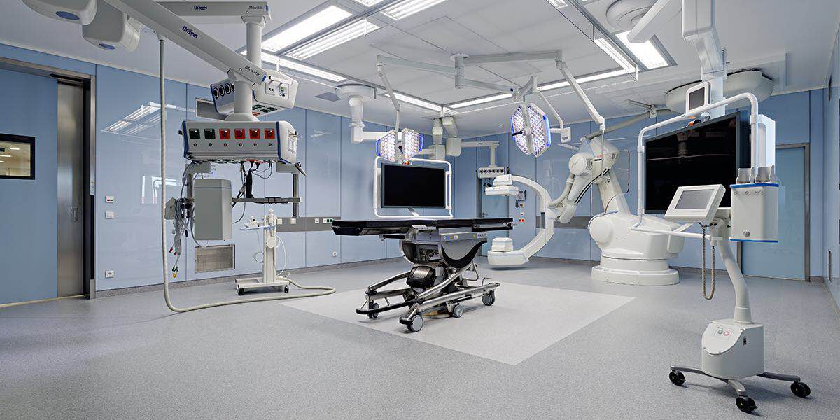 icarelife Modern hospital modular operating room with advanced equipment.