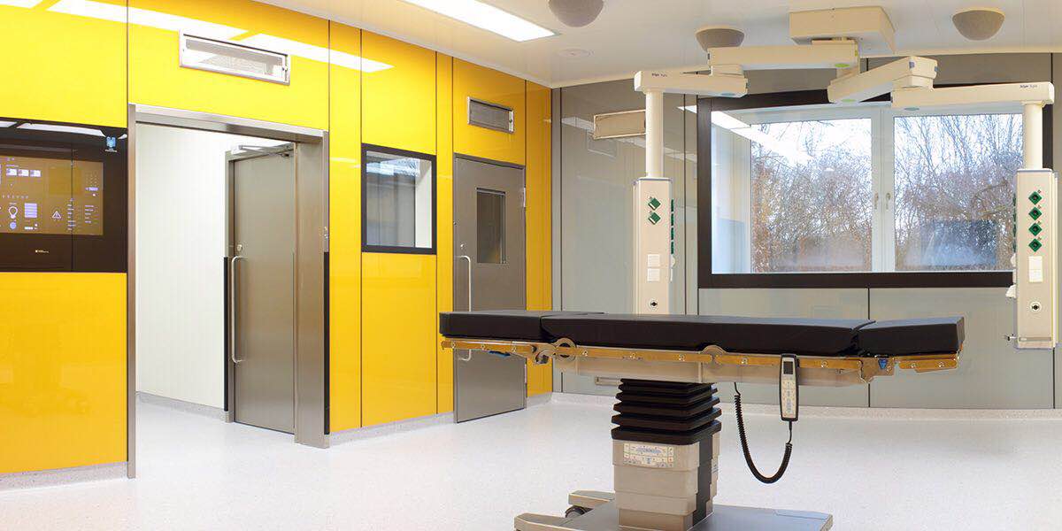icarelife Modern modular operating room with glass panel yellow walls