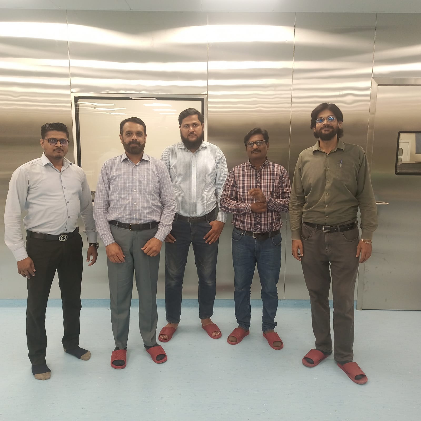 Mediland Pakistan installation team led by engineer Muhammad Yaseen inside the completed SIUT CSSD