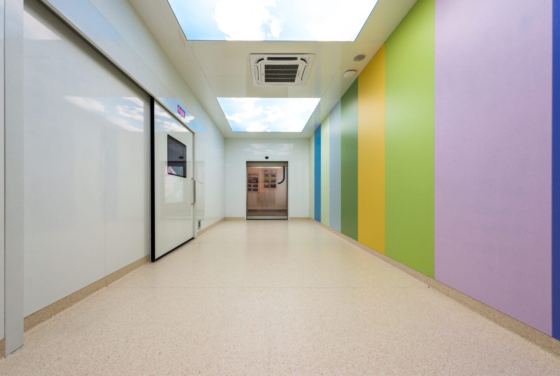 modular operating theater hallway