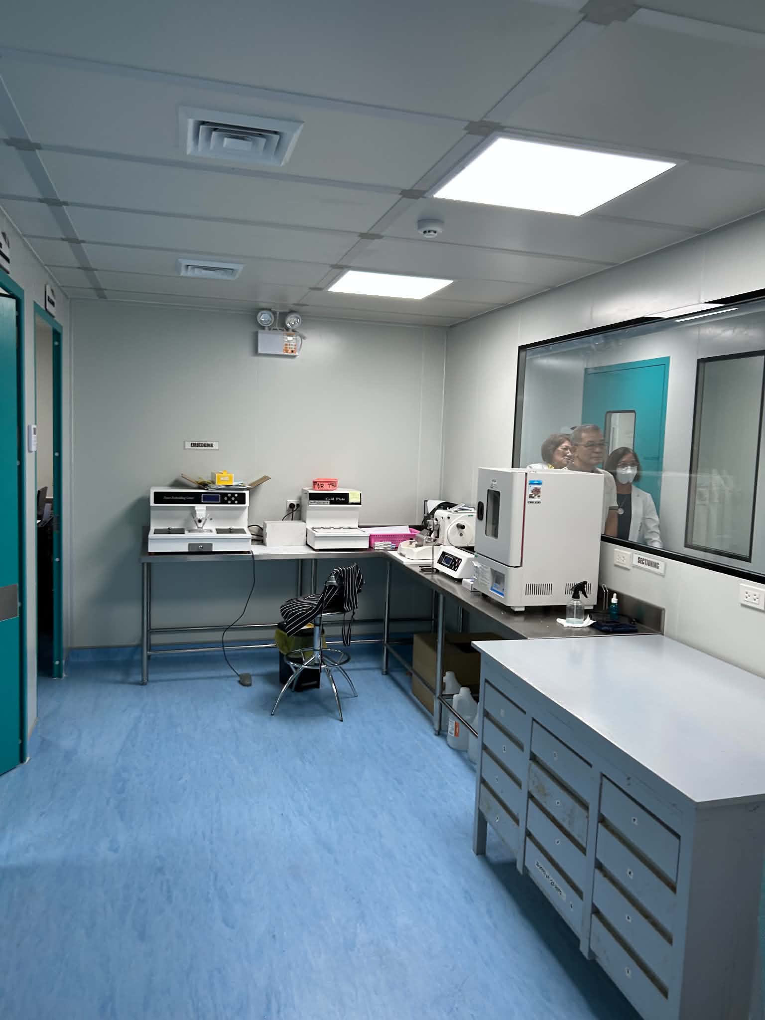 Laboratory interior with cleanroom ceiling and ESD PVC flooring