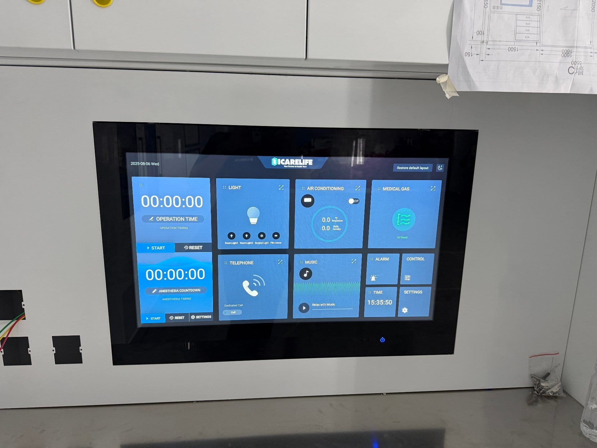 ICARELIFE digital operating room control panel touchscreen for lights HVAC and medical gas