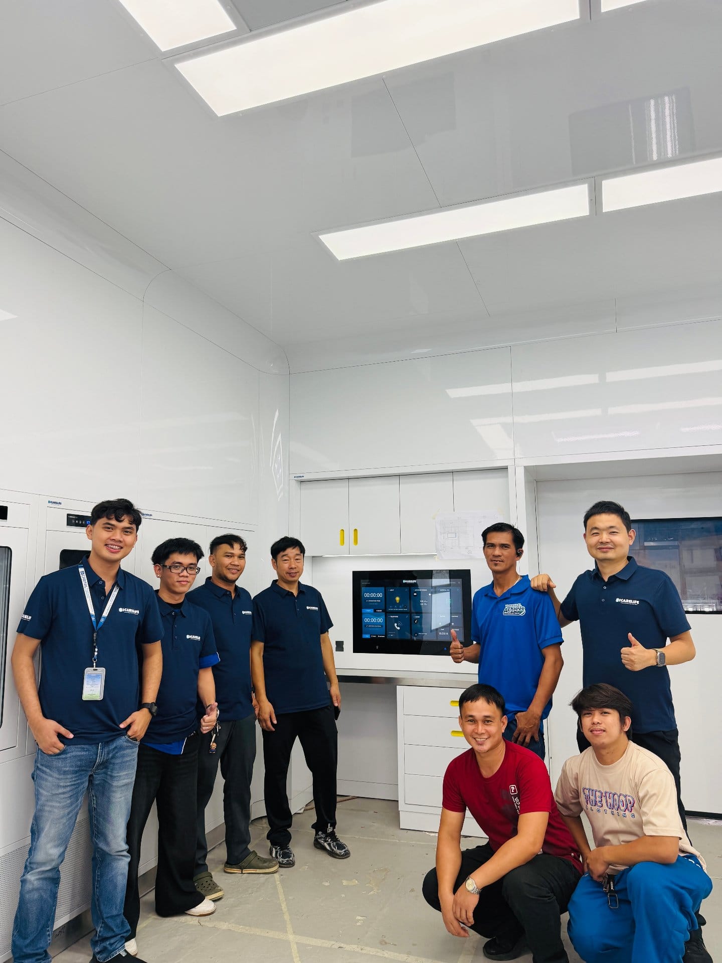 ICARELIFE and Philippine partner team group photo in operating room showroom