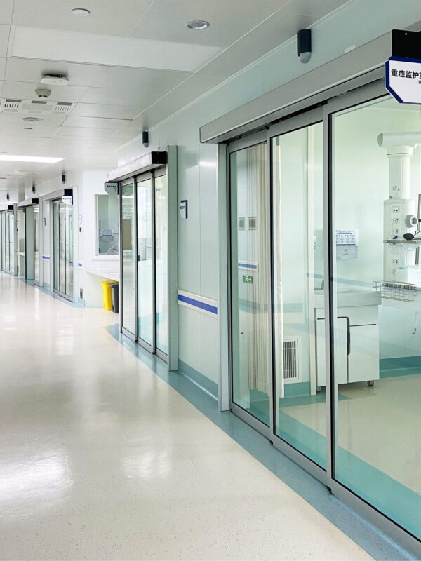 ICU Glass Hermetic Door